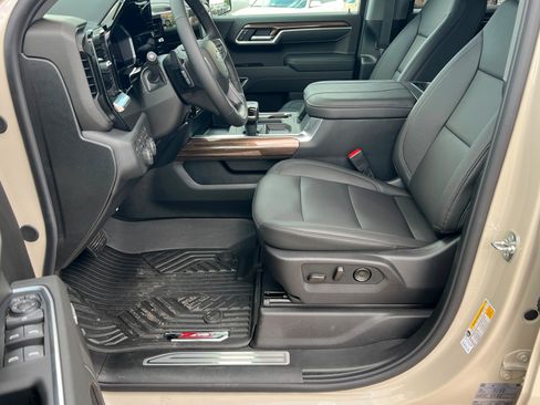 New 2026 Chevrolet Silverado 1500 RST w/ RST All Star Premium Package AWD/4WD image 18