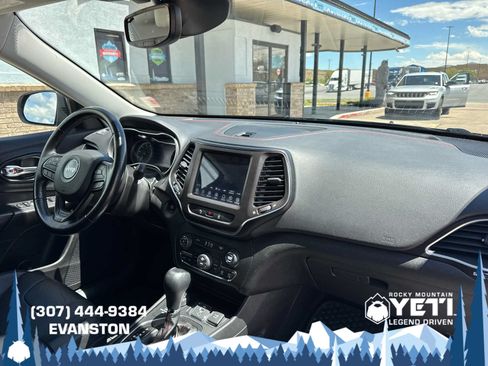 Used 2021 Jeep Cherokee Trailhawk w/ Premium Leather Package AWD/4WD image 14