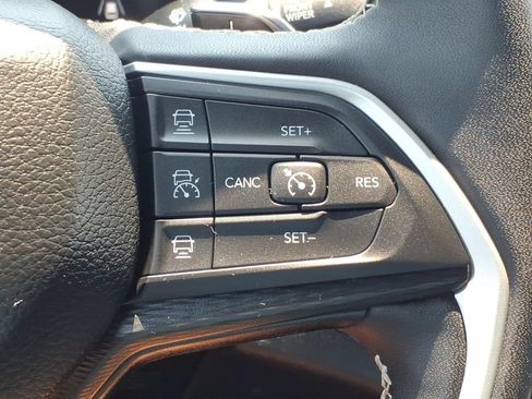 Certified 2023 Jeep Grand Cherokee Altitude AWD/4WD image 11