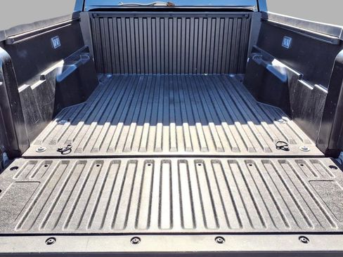 Used 2025 Toyota Tacoma TRD Off-Road image 26