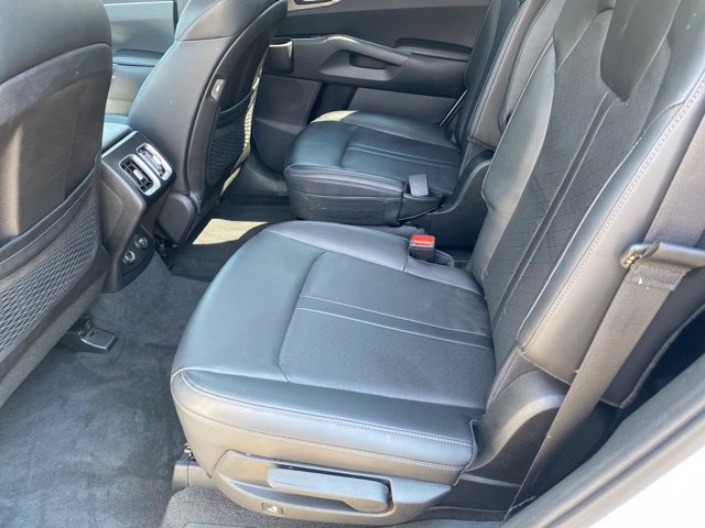 Used 2023 Kia Sorento EX w/ Panoramic Sunroof Package FWD image 23