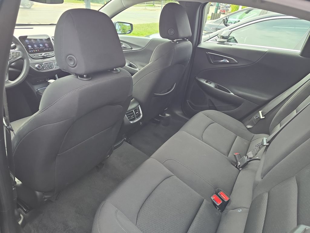 Used 2023 Chevrolet Malibu LT FWD image 24