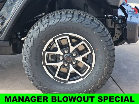 New 2026 Jeep Wrangler Unlimited Rubicon w/ Steel Bumper Group AWD/4WD image 37