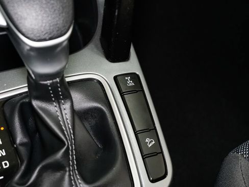 Used 2025 Kia Seltos LX image 21