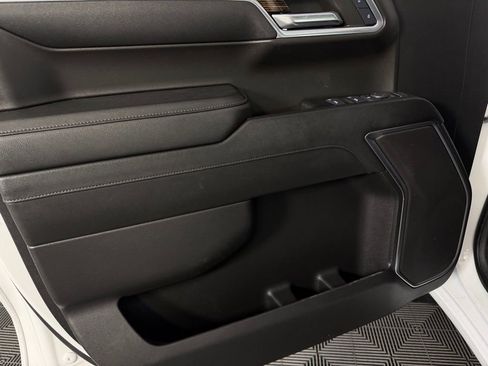 Used 2024 GMC Sierra 1500 SLE w/ X31 Off-Road Package image 25