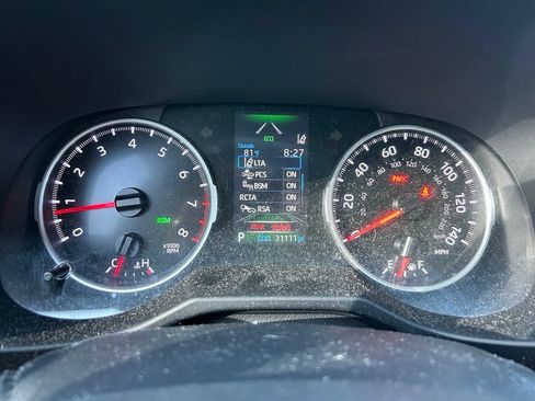 Used 2021 Toyota RAV4 XLE Premium FWD image 24