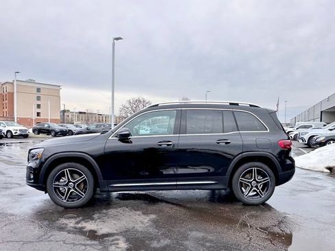 New 2026 Mercedes-Benz GLB 250 4MATIC image 6
