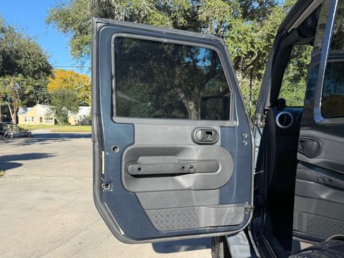 Used 2008 Jeep Wrangler Sahara w/ PWR Convenience Group image 20