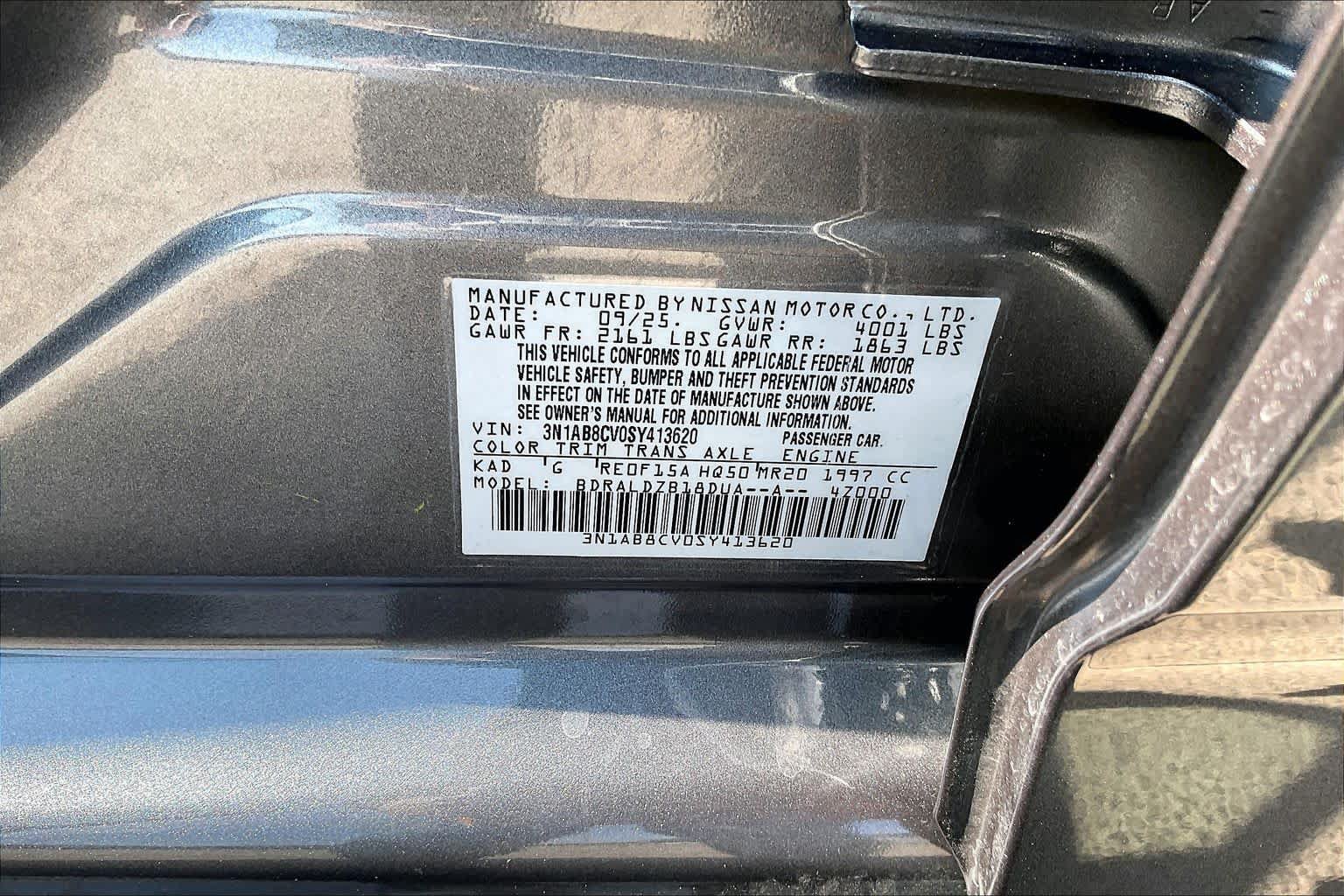 Used 2025 Nissan Sentra SV FWD image 33