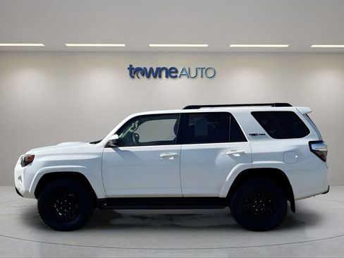 Used 2016 Toyota 4Runner TRD Pro AWD/4WD image 2