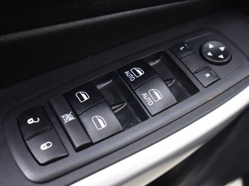 Used 2018 Jeep Cherokee Trailhawk w/ Quick Order Package 27L AWD/4WD image 31