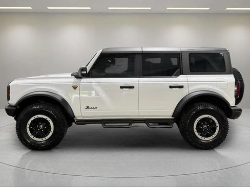Used 2023 Ford Bronco Badlands AWD/4WD image 15