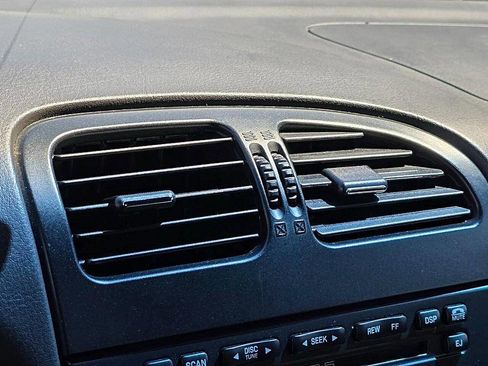 Used 2002 Ford Thunderbird Deluxe image 44