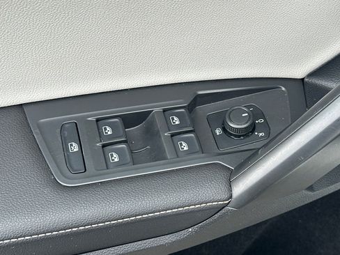 Used 2022 Volkswagen Tiguan S AWD/4WD image 12