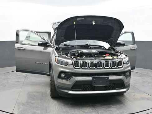 Used 2024 Jeep Compass Limited image 60