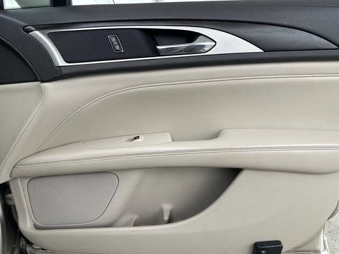 Used 2017 Lincoln MKZ Reserve w/ Technology Package image 37