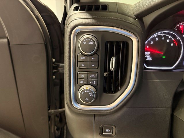 Used 2021 Chevrolet Silverado 1500 RST w/ Z71 Off-Road Package AWD/4WD image 16