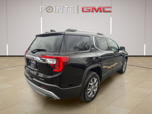 Certified 2023 GMC Acadia SLT image 3