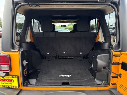 Used 2012 Jeep Wrangler Unlimited Sport AWD/4WD image 12