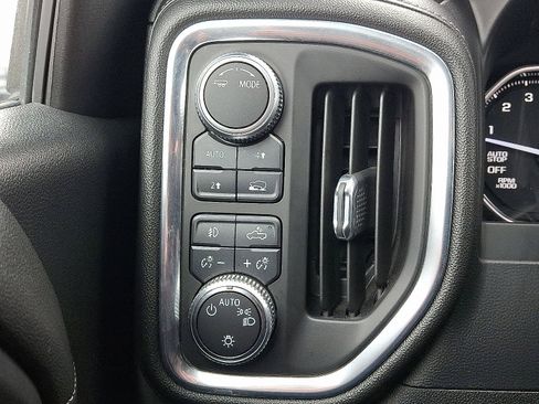 Used 2020 GMC Sierra 1500 Elevation image 23