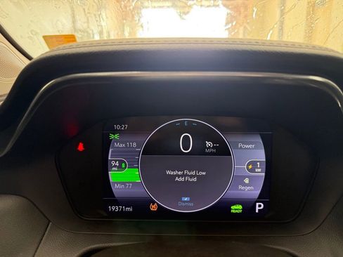 Used 2023 Chevrolet Bolt EUV LT w/ Convenience Package FWD image 14