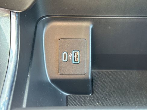 Used 2022 Ford F150 XLT w/ Equipment Group 302A High AWD/4WD image 38