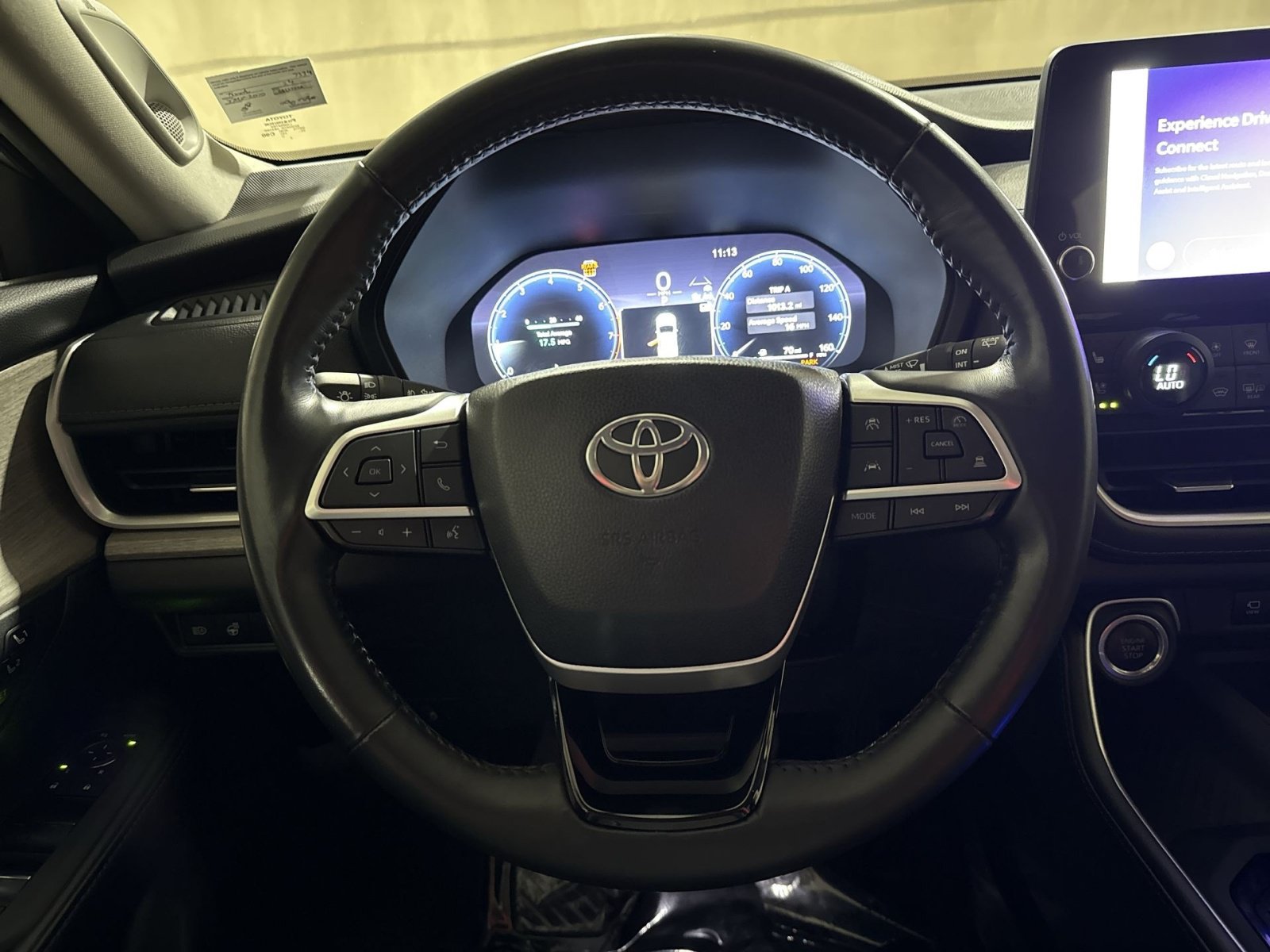 Used 2024 Toyota Grand Highlander AWD image 24