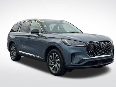New 2026 Lincoln Aviator Reserve image 4