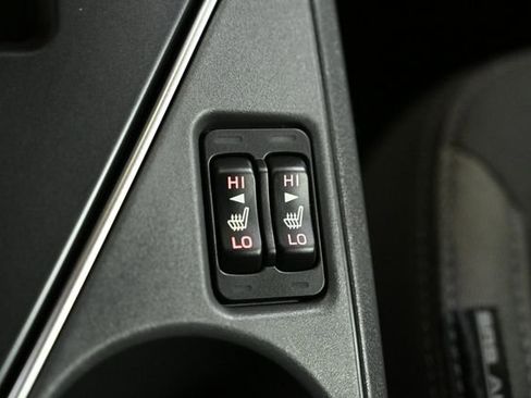 Certified 2025 Subaru Crosstrek 2.0i Premium image 29