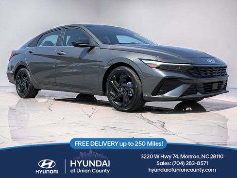 New 2026 Hyundai Elantra SEL Sport FWD image 1
