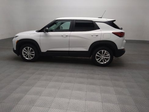 Used 2021 Chevrolet TrailBlazer LS FWD image 3