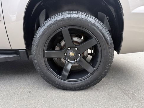 Used 2007 Chevrolet Avalanche LTZ w/ LTZ Preferred Equipment Group image 13