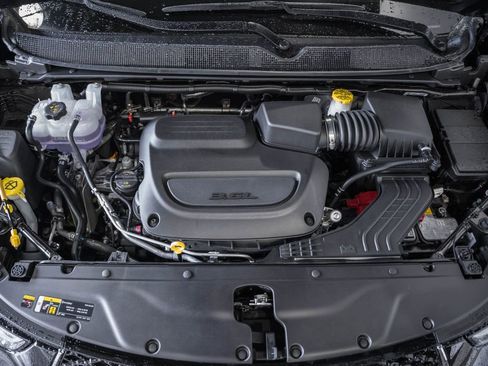 New 2026 Chrysler Pacifica Select image 17