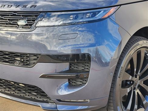 New 2026 Land Rover Range Rover Sport Dynamic SE image 5