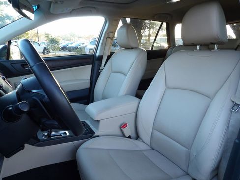 Used 2019 Subaru Outback 2.5i Limited w/ Popular Package #2 image 13