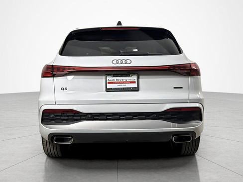 Used 2025 Audi Q5 Premium w/ Convenience Package AWD/4WD image 4
