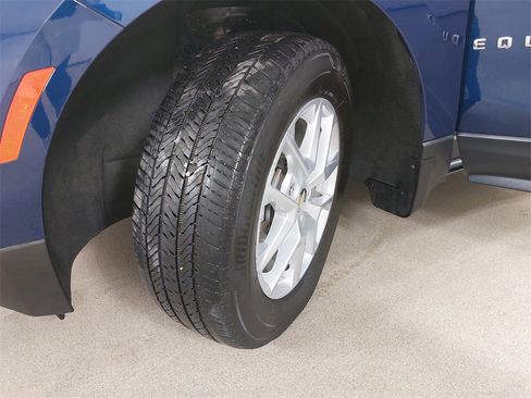 Used 2023 Chevrolet Equinox LS w/ LS Convenience Package image 35