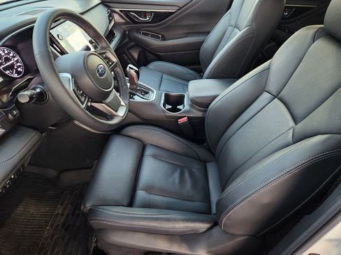 Used 2022 Subaru Outback Limited image 13