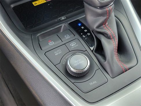 Used 2022 Toyota RAV4 XSE image 25
