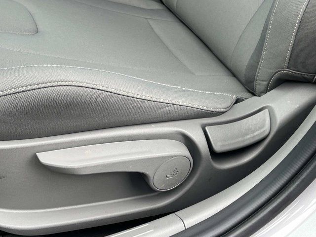 Used 2025 Hyundai Elantra Sport FWD image 22