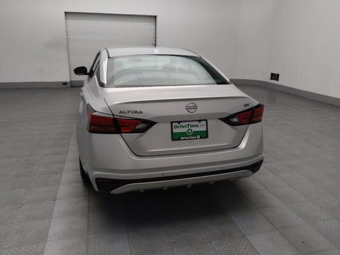 Used 2024 Nissan Altima 2.5 SV image 6