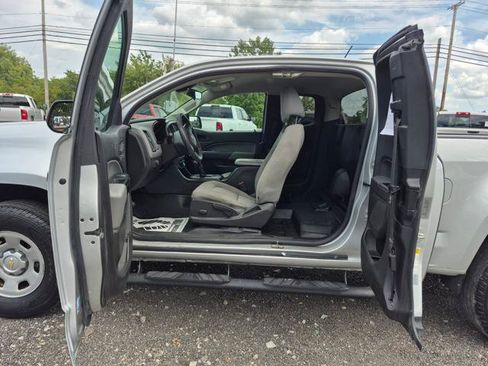 Used 2017 Chevrolet Colorado W/T RWD image 9