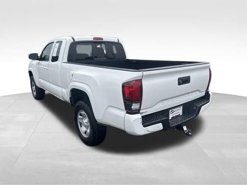 Used 2022 Toyota Tacoma SR w/ SR Convenience Package RWD image 3
