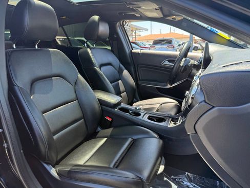 Used 2019 Mercedes-Benz GLA 250 image 18