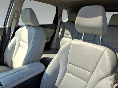 Used 2023 Nissan Rogue SL w/ SL Premium Package FWD image 16