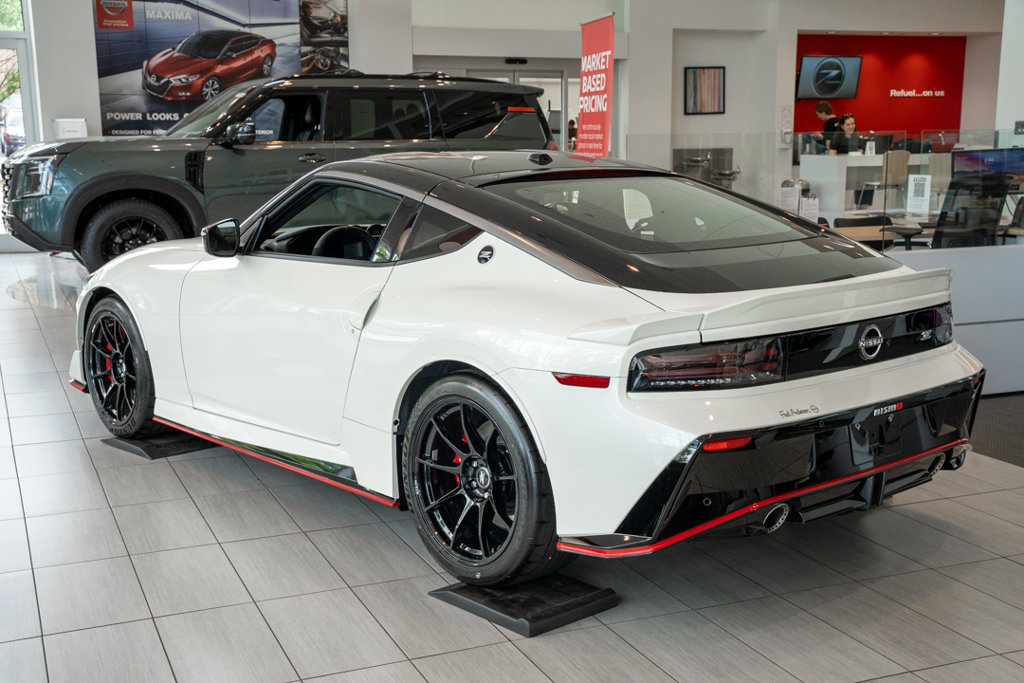 New 2026 Nissan Z NISMO RWD image 5