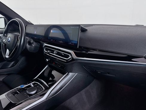 Used 2024 BMW i4 eDrive35 w/ Convenience Package image 29