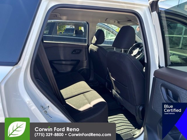 Used 2023 Nissan Rogue S AWD/4WD image 14
