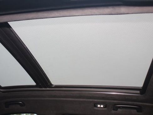 Used 2025 BMW X7 xDrive40i w/ Executive Package image 26