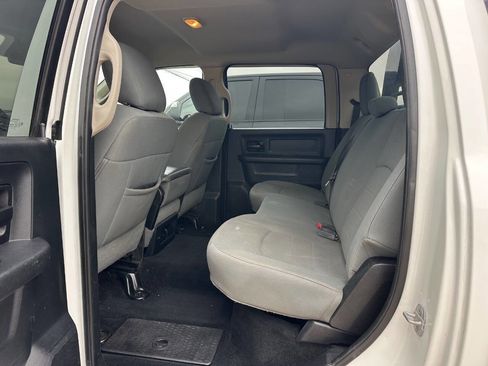 Used 2014 RAM 3500 Tradesman w/ Chrome Appearance Group image 21